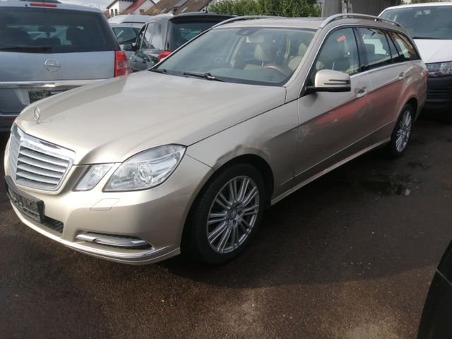 Mercedes-Benz E 220 CDI T BlueEFFICIENCY ELEGANCE