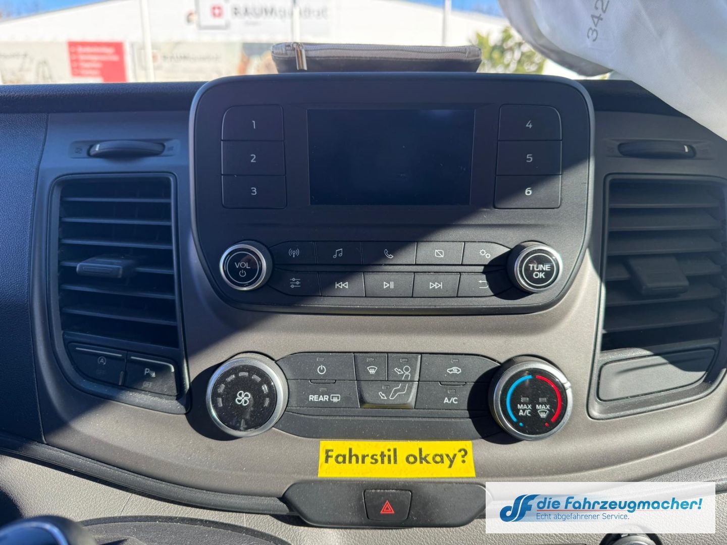 Fahrzeugabbildung Ford Transit Custom 320 L1 Trend *UNFALLSCHADENN*2340