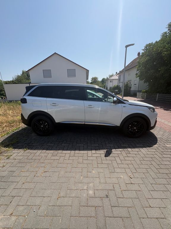 Image of Peugeot 5008