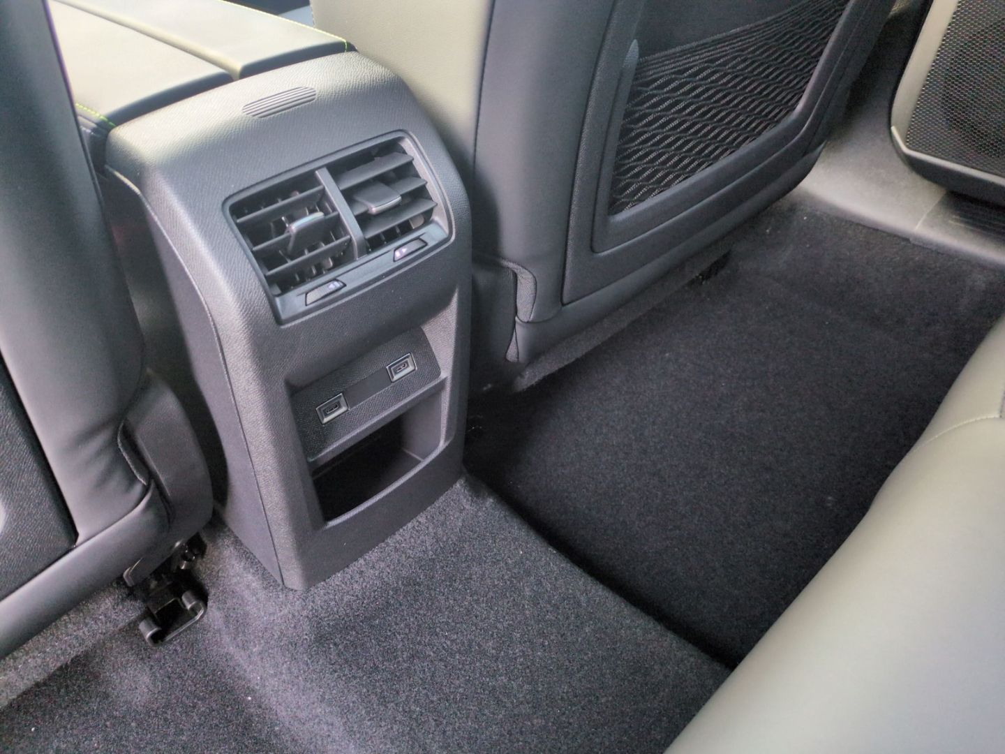 Peugeot 408 - Bild 22