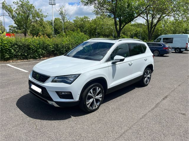 SEAT Ateca 1.6 TDI, Xcellence, 360° Kamera, PANO, ACC