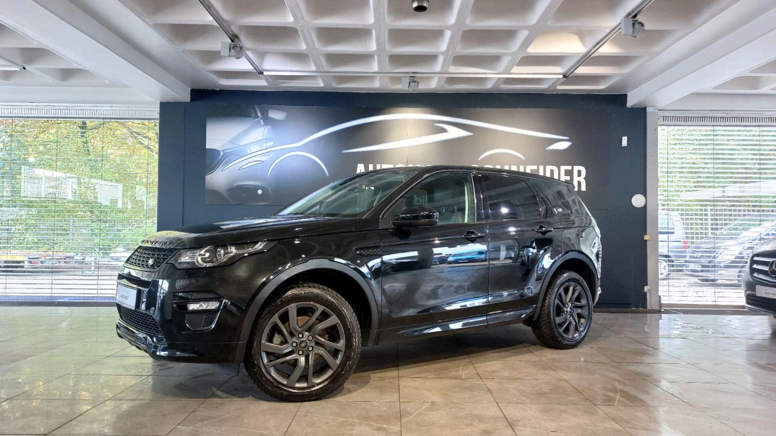 Land Rover Discovery Sport SE AWD
