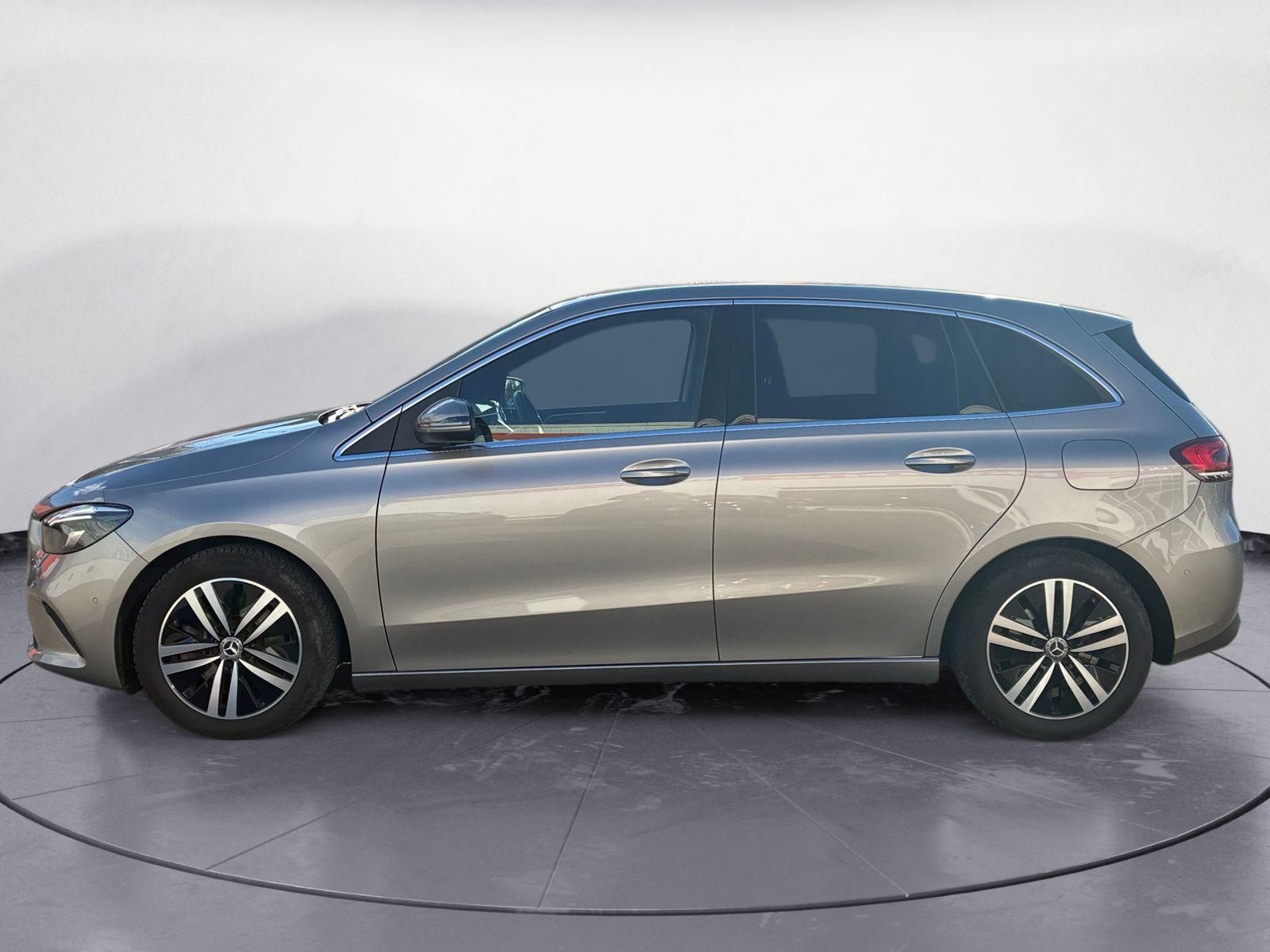 Mercedes-Benz B-Class d, миниатюра 2