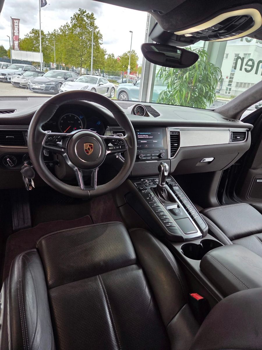 Fahrzeugabbildung Porsche Macan Turbo/Vollaustattung/erst 47000km/1-HD