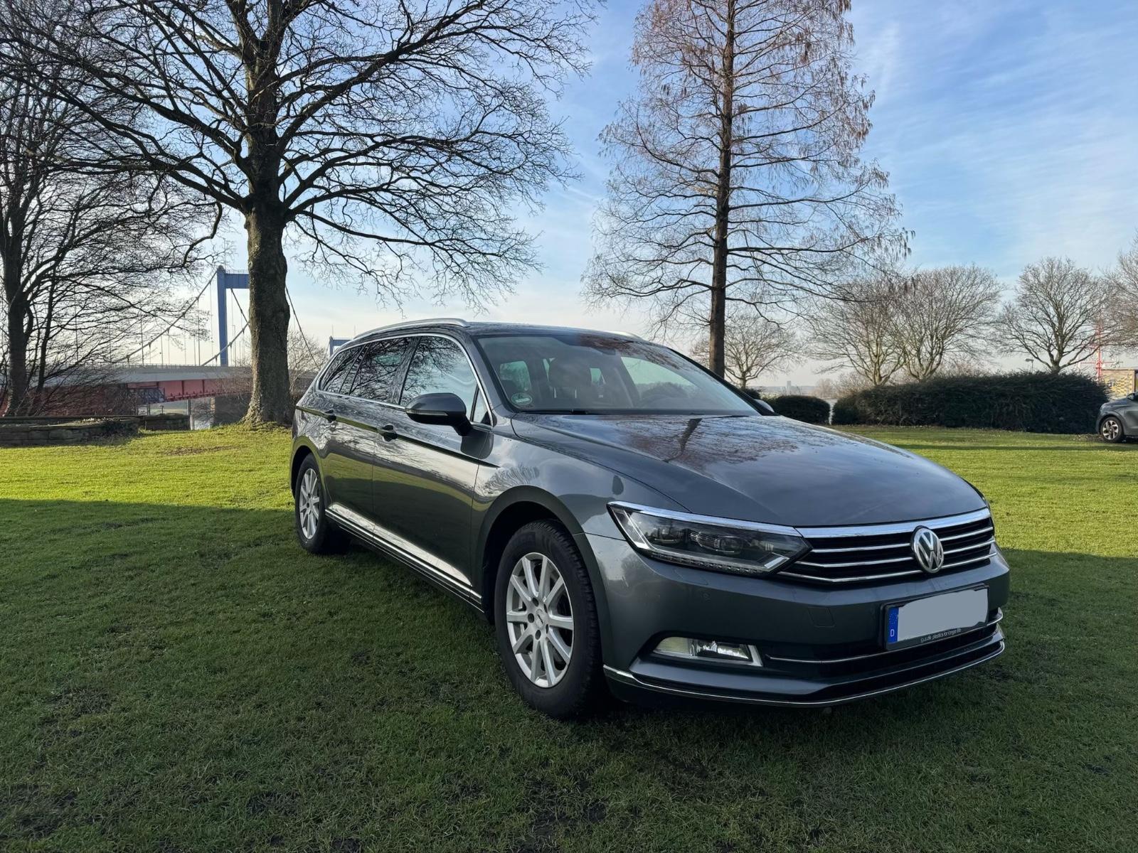 Volkswagen Passat Variant Highline DSG Leder Panorama AHK