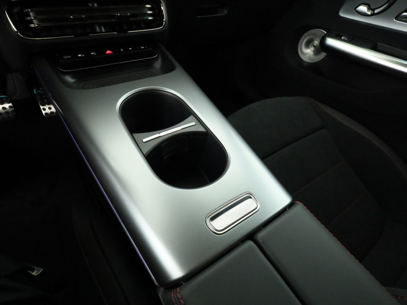 Mercedes-Benz CLA 220 4MATIC AMG Pano AHK Night HUD Burmester foto 15