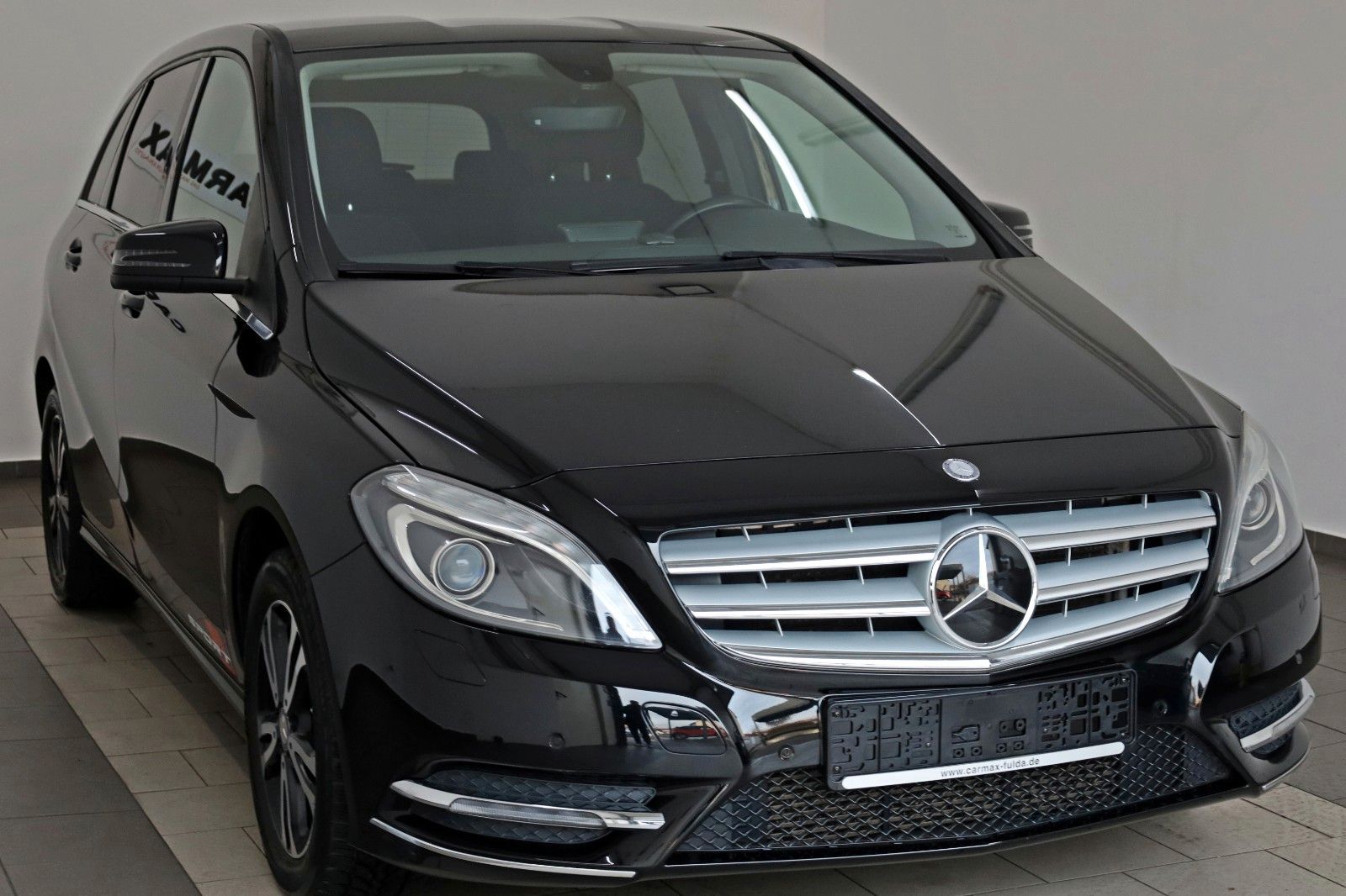 Fahrzeugabbildung Mercedes-Benz B 180d Navi,Bi-Xenon,SH,PDC vo.+hi.