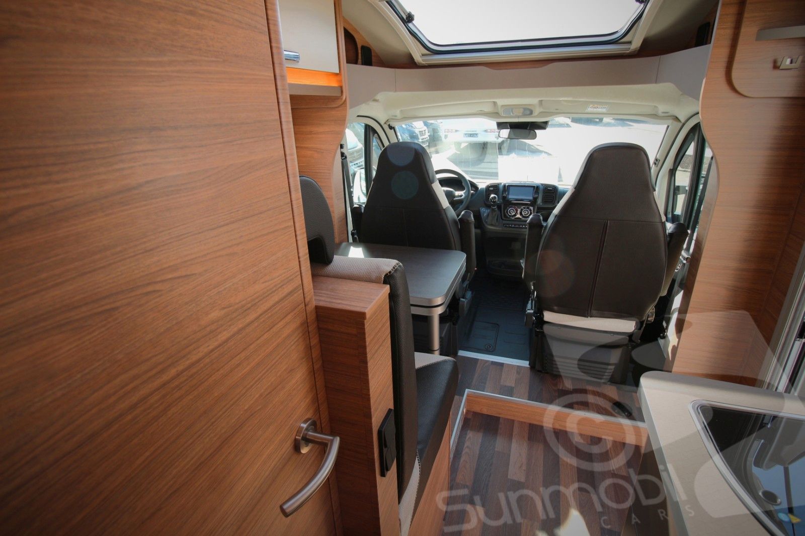 Fahrzeugabbildung Weinsberg CaraCompact 600 MEG Edition Pepper ´26 Automatik