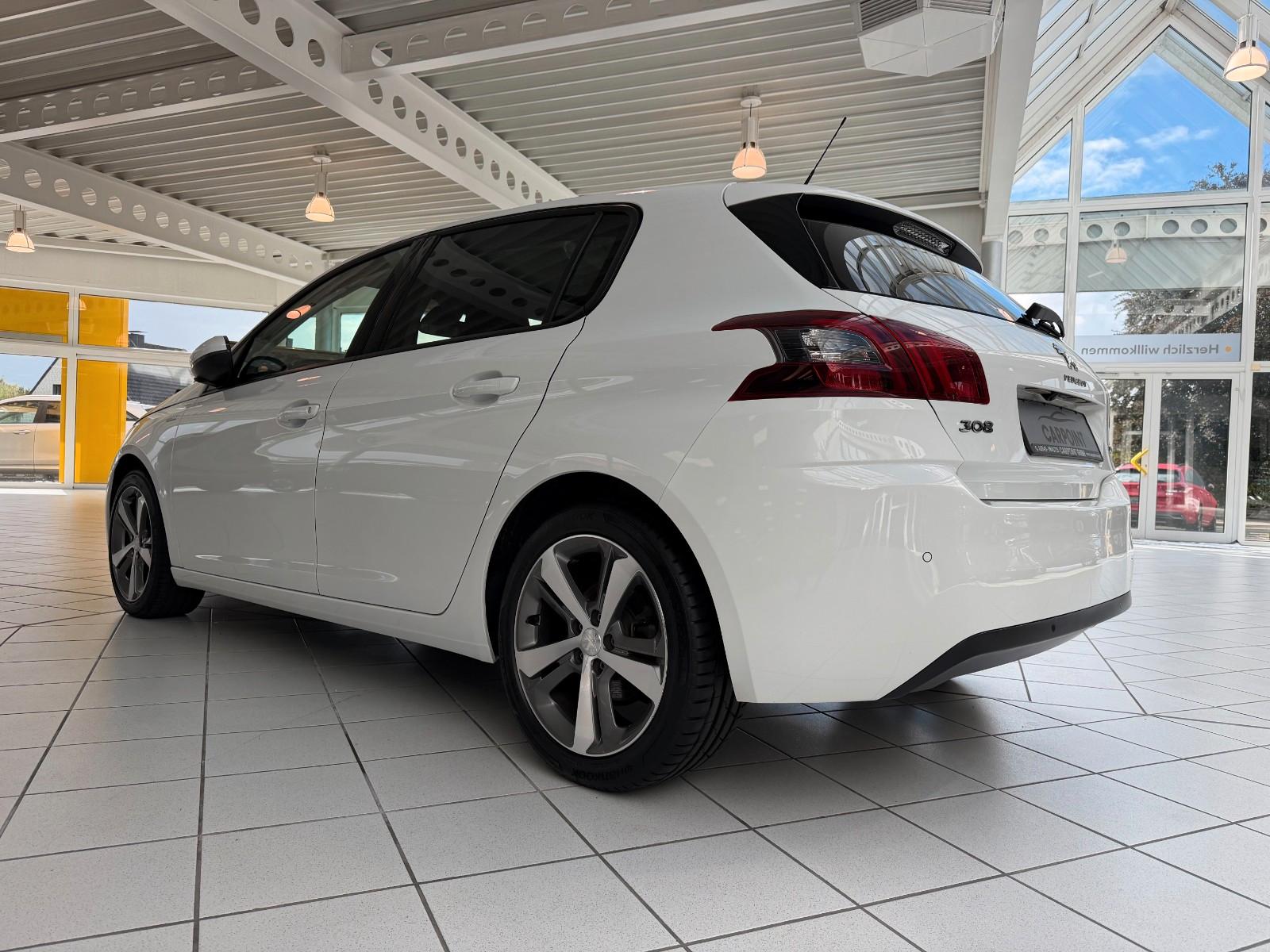 Peugeot 308 Style 1.2 Kamera Panorama Sitzheizung