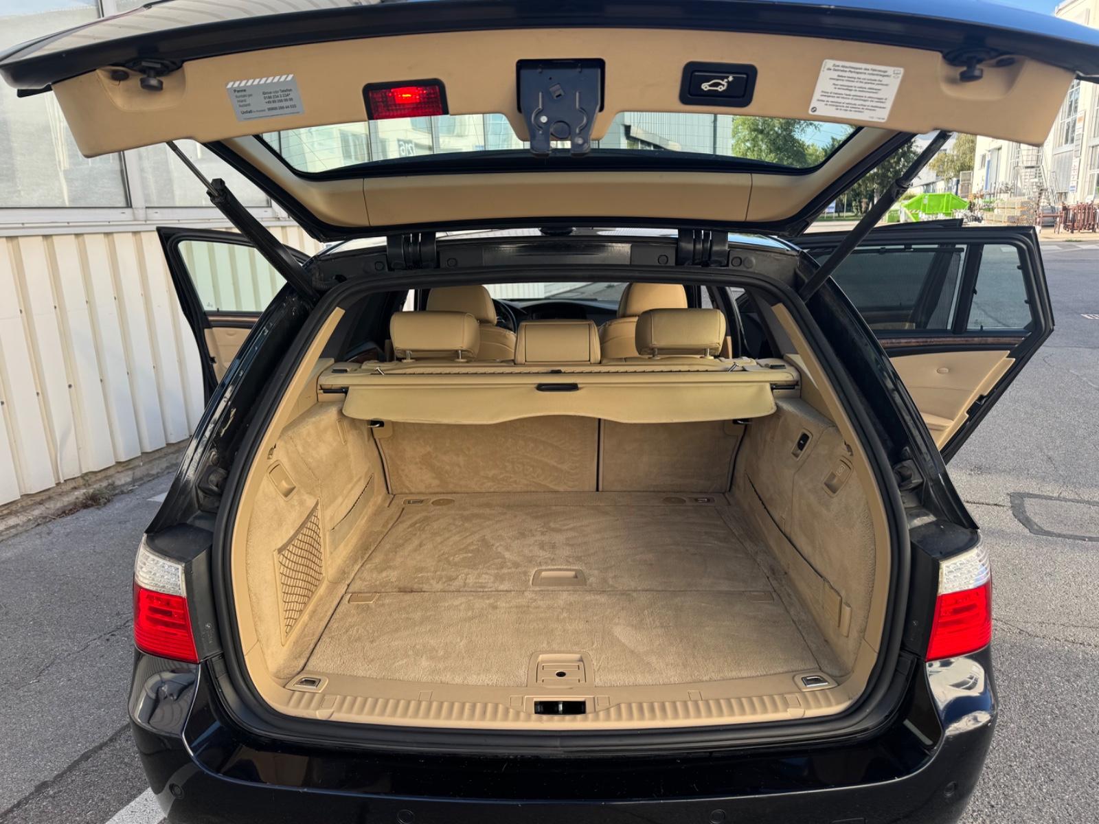 BMW 530 iA Touring 272 ch • BVA • Pack M • Cuir • Toit Ouvrant