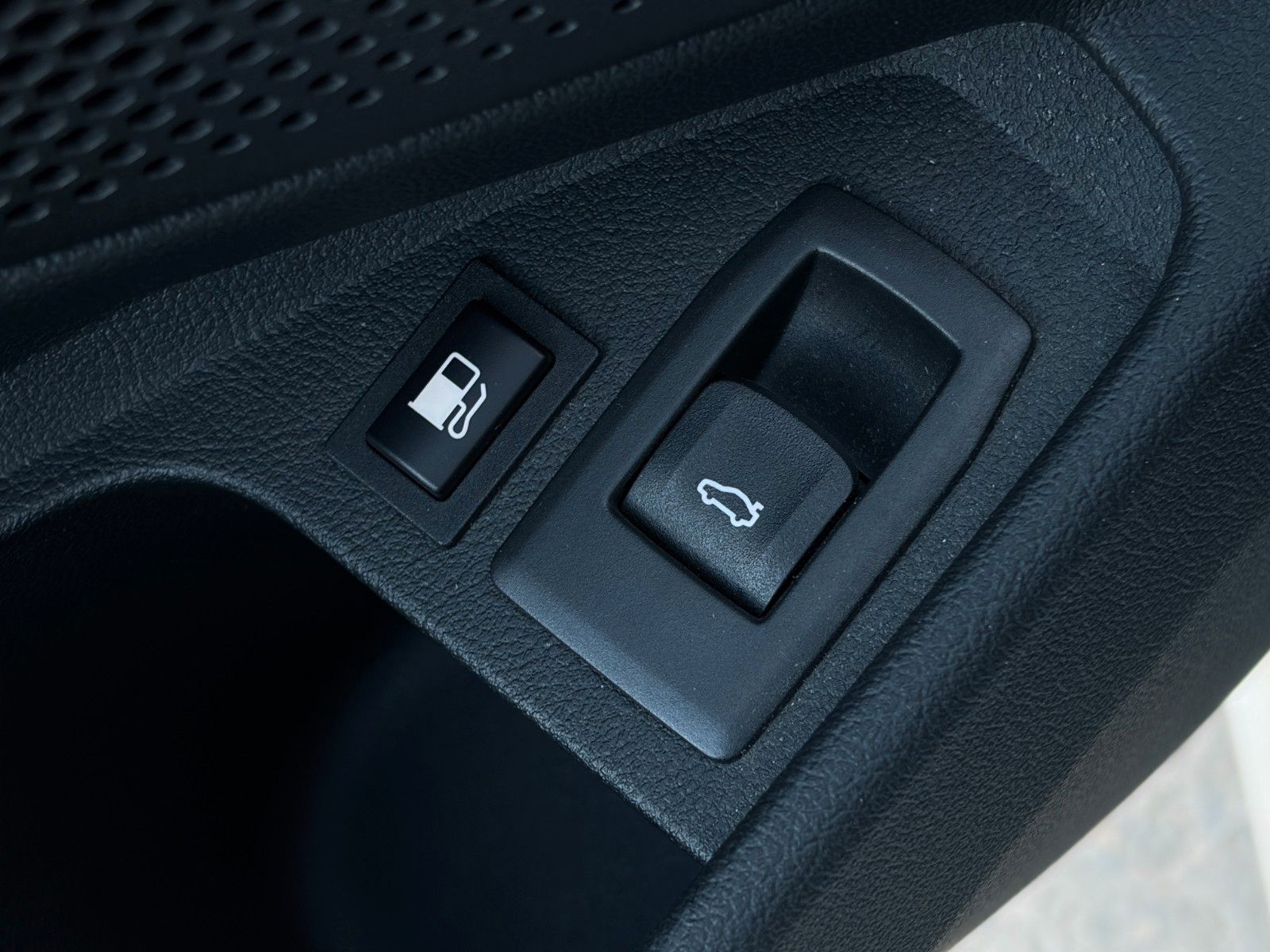 Fahrzeugabbildung BMW 320e G21 Touring M Sport Galvanik Akustik HiFi