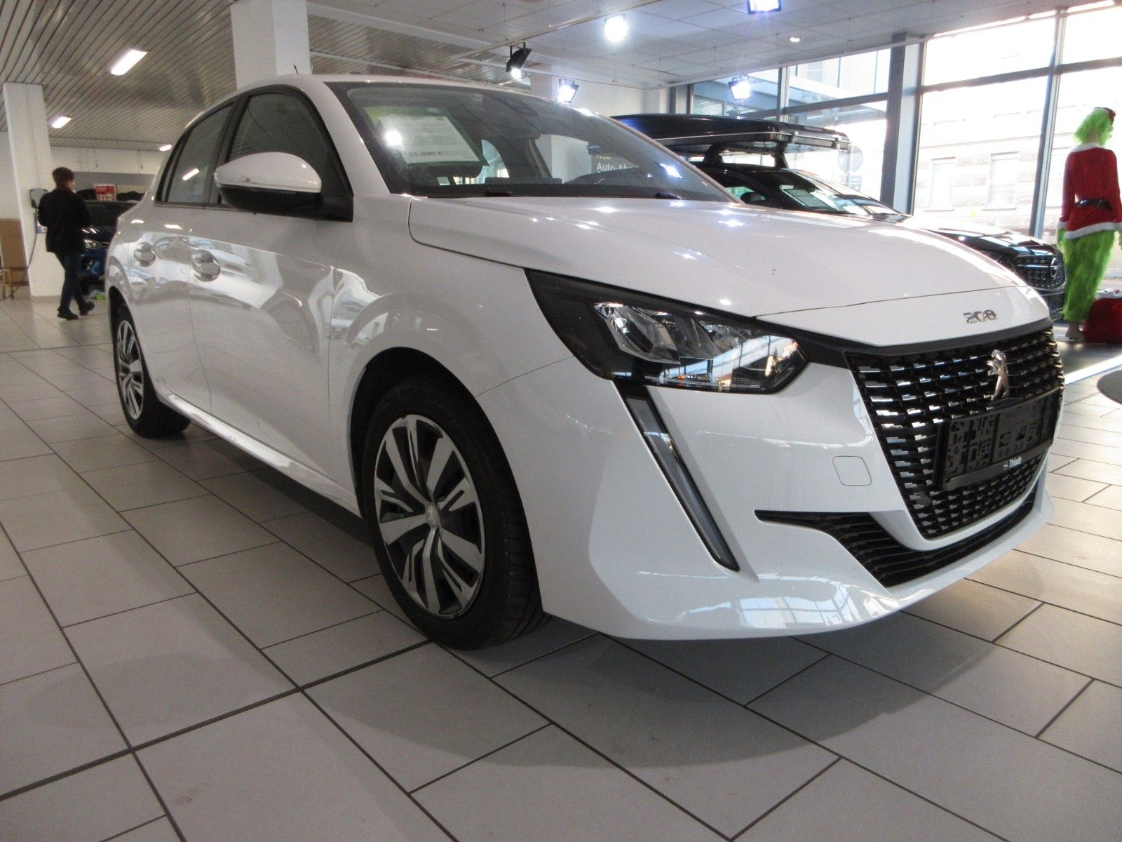 Fahrzeugabbildung Peugeot 208 Active 1.2T  LED/PDC/TEMPOMAT