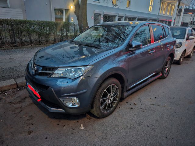 Toyota RAV4  2.2 4WD Standheizung 