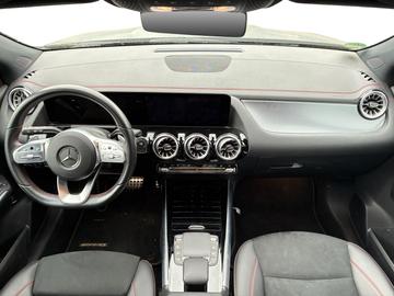 صورة 10 لـ 2023 Mercedes-BENZ EQA