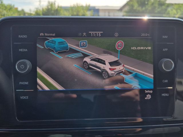T-Roc R-Line 1.5 TSI DSG,LED,Navi,Kamera,AHK