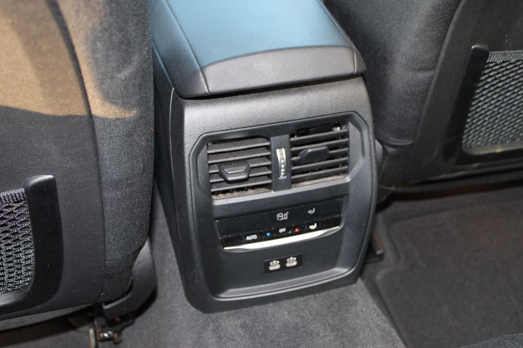 BMW 318d Touring AUT SHZ NAVI PDC LED KLIMAAUT