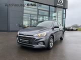 Hyundai i20 Advantage Klima Tempomat Spurhalteass. AC/AA - Hyundai i20 Advantage mit Benzin-Antrieb