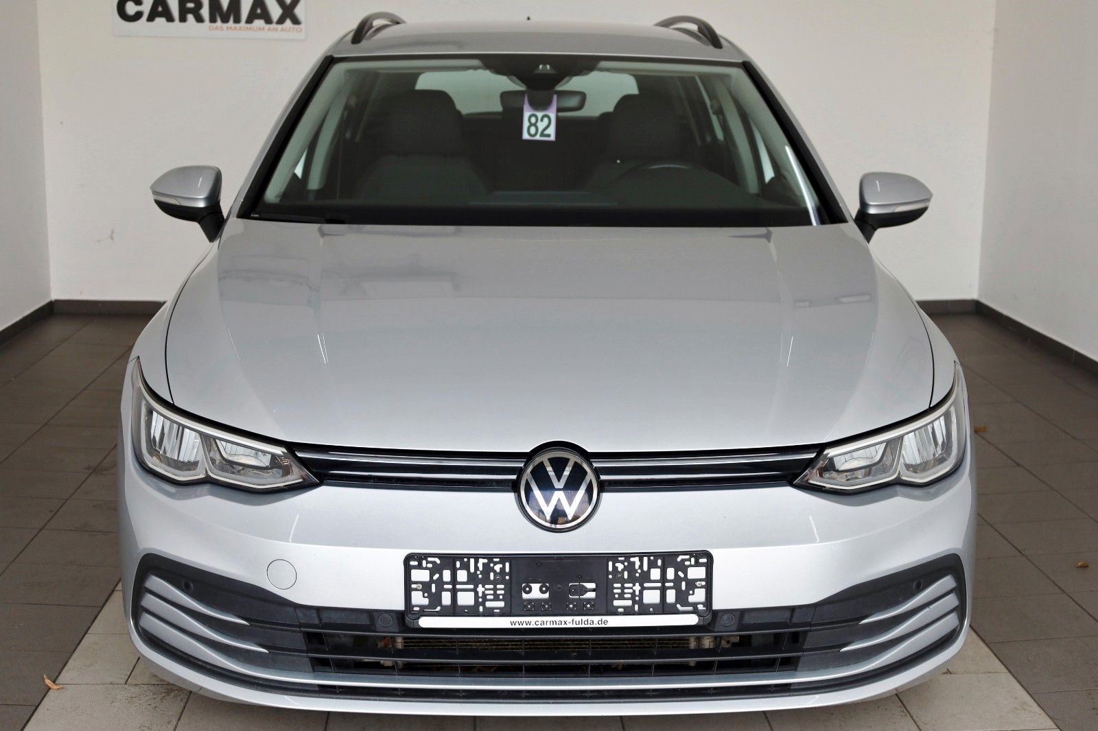 Fahrzeugabbildung Volkswagen Golf VIII Variant Life Navi,LED,PDC,Lane/Front A