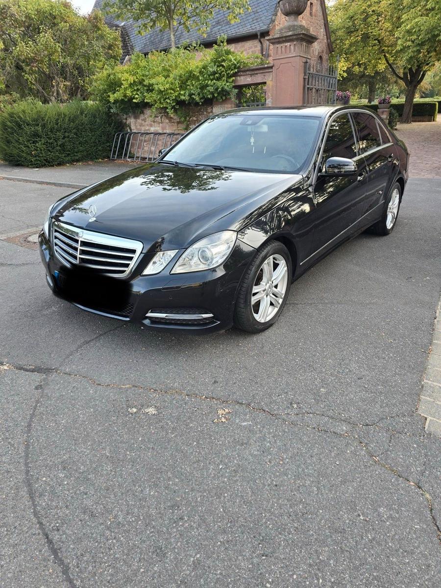 Mercedes-Benz E 220
