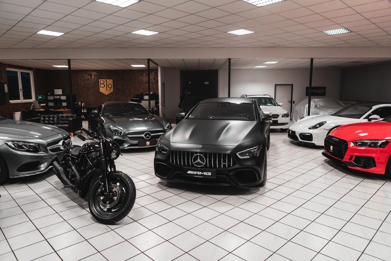 showroom-image-bottom