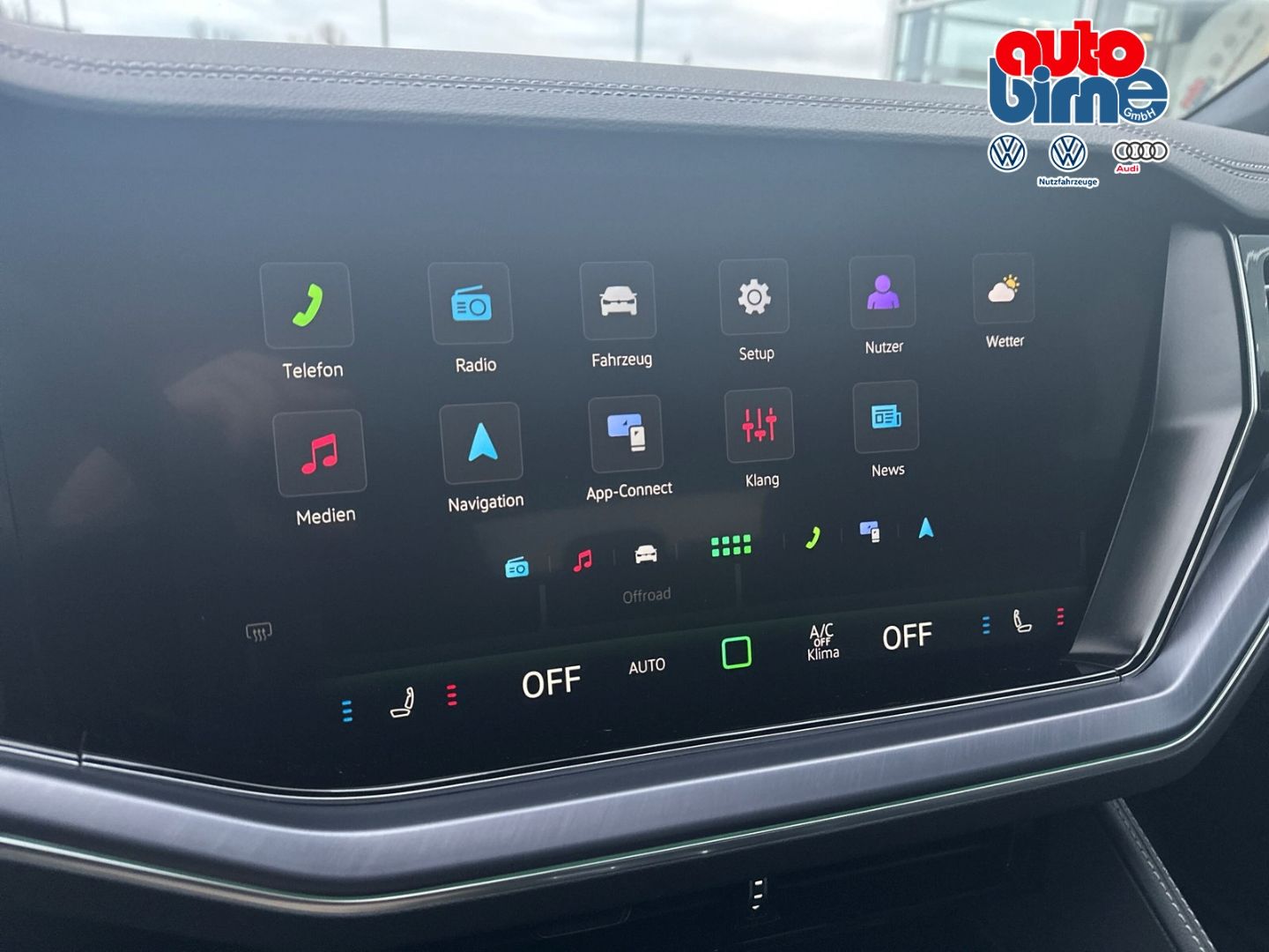 Touareg V6 3.0 TDI 4Motion R-Line HUD Luftfederu