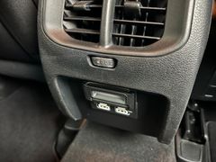 JEEP CHEROKEE / AHK / 4x4 / NUR 85.tKM / ALPINE / JEEP CHEROKEE / AHK / 4x4 / NUR 85.tKM / ALPINE /