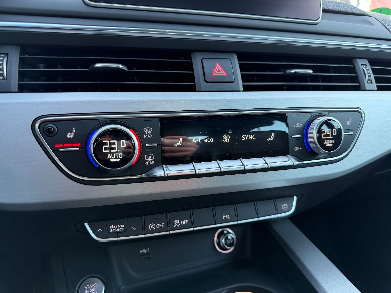 Fahrzeugabbildung Audi A5 Sportback 35 TFSI S-LINE*LED*TEMPO*KAMERA*PDC