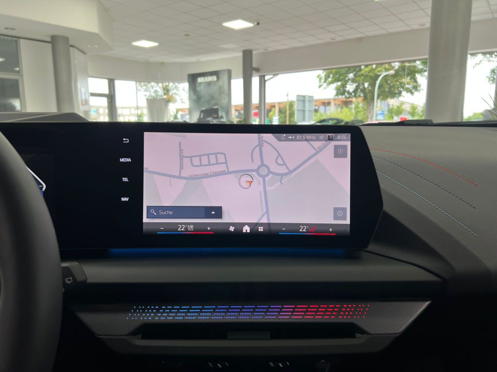 BMW 120 M-Sport*HUD*H-K*ACC*KEYL*SHADOW*TOTW*360°