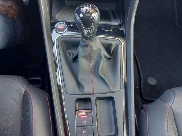 Leon ST FR 1.8l TSI *Leder/Navi/Panodach uvm.