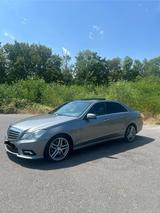 Mercedes-Benz Mercedes e Klasse 250 cdi AMG Panorama Dac... - Mercedes-Benz E 250 in Leverkusen