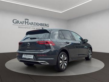 Volkswagen Golf - 6