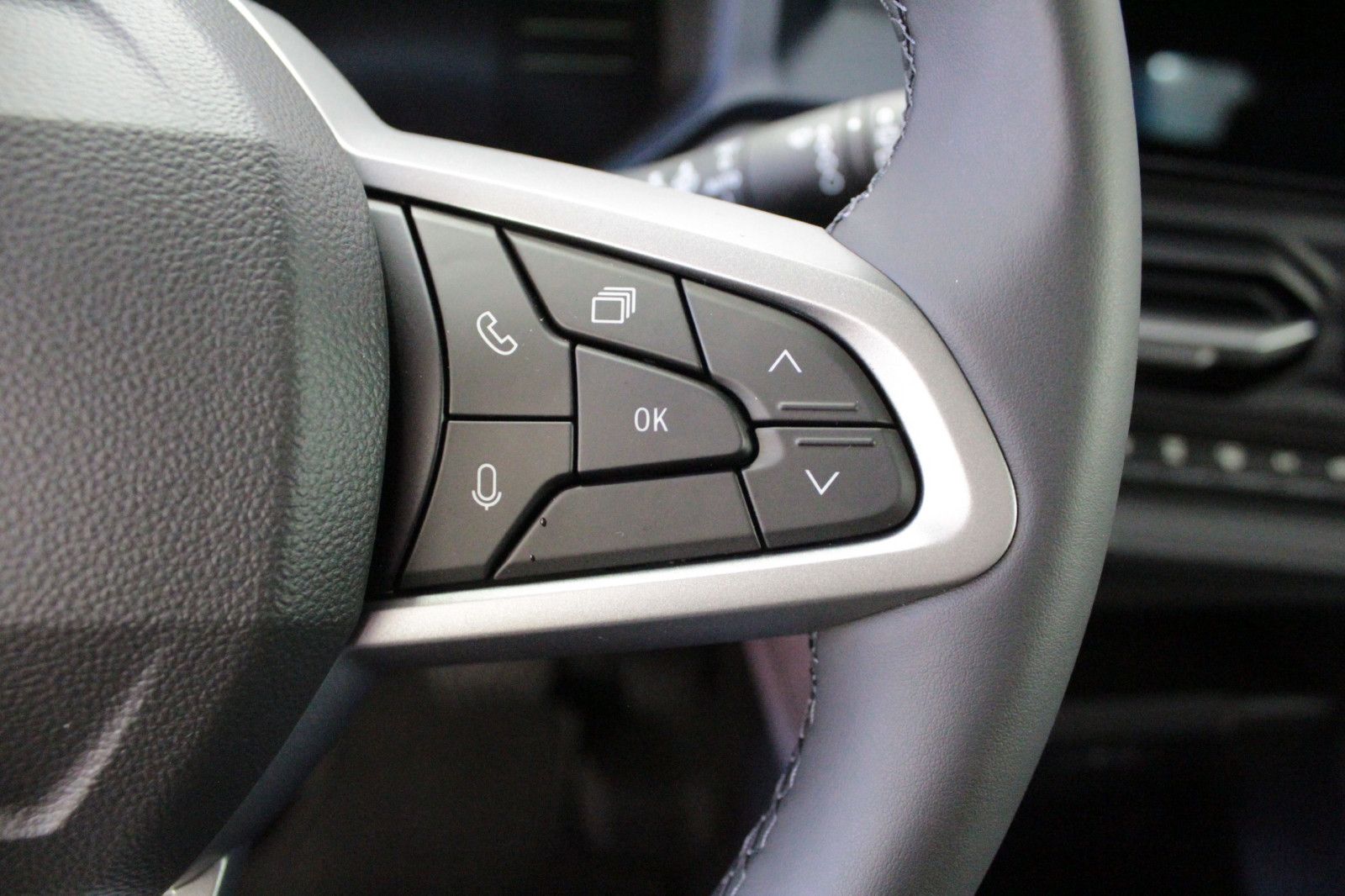 Fahrzeugabbildung Dacia Duster hybrid 140 Expression *Winterpaket*