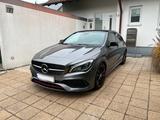 Mercedes-Benz CLA250 Sport 4MATIC Shooting Brake AMG Line - Mercedes-Benz CLA 250: Sport
