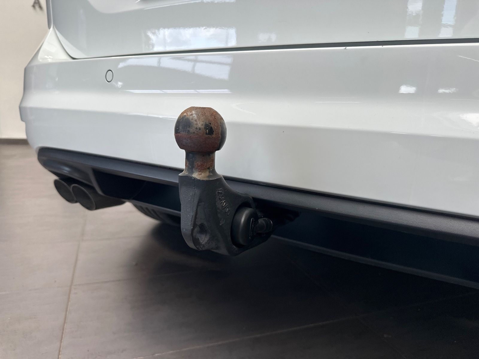 Fahrzeugabbildung Volkswagen Touran 2.0 TDI DSG Highline NAV+LED+ACC+AHK+SHZ