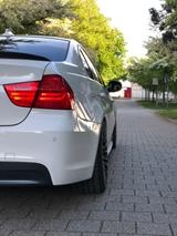 BMW 330d Edition M Sport 20 Zoll  - BMW 330 aus 2010: 330d