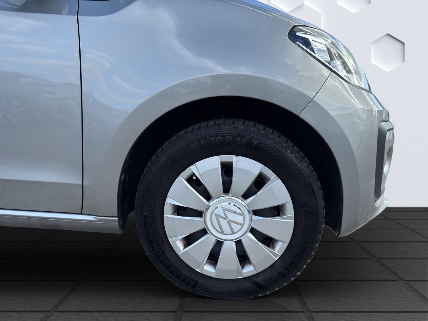 up! 1.0 Schalter 48kW GJR Sitzheizung Klima ZV 5