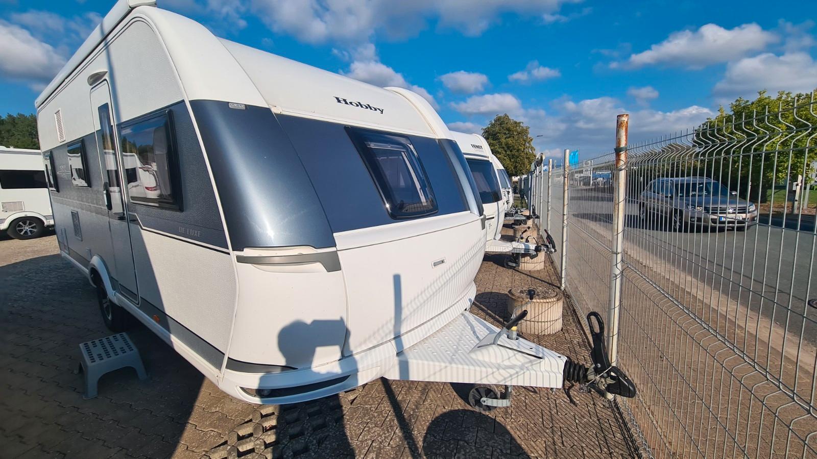 Hobby 545 Kmf de Luxe mit Mover und Markise