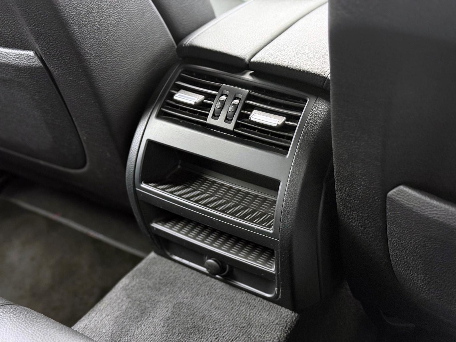 Fahrzeugabbildung BMW d M-PAKET/AUTOMATIK/SHADDOW/LED/AMBIENTE/PDC/NAV