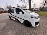 Opel Vivaro - Opel: Firmenfahrzeug