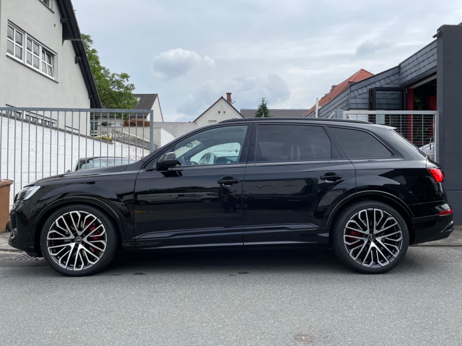 Fahrzeugabbildung Audi Q7 50 TDI Facelift |S-Line|HUD|STHZ|22"|B&O|Pano