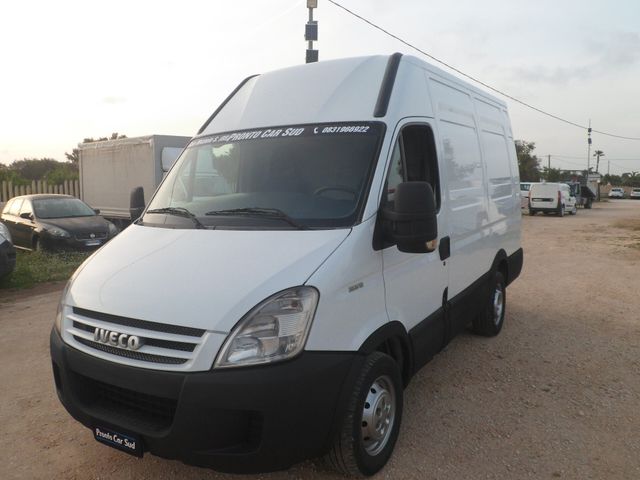 Iveco Daily 35s12 furgone medio alto