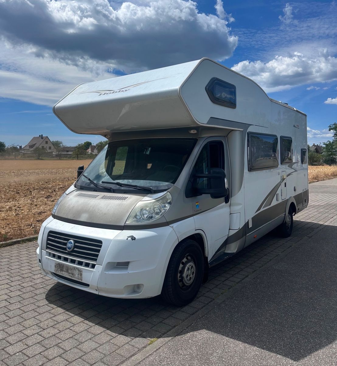 Fiat Ducato Wohnmobil Aufbau von Hobby 6 Bett