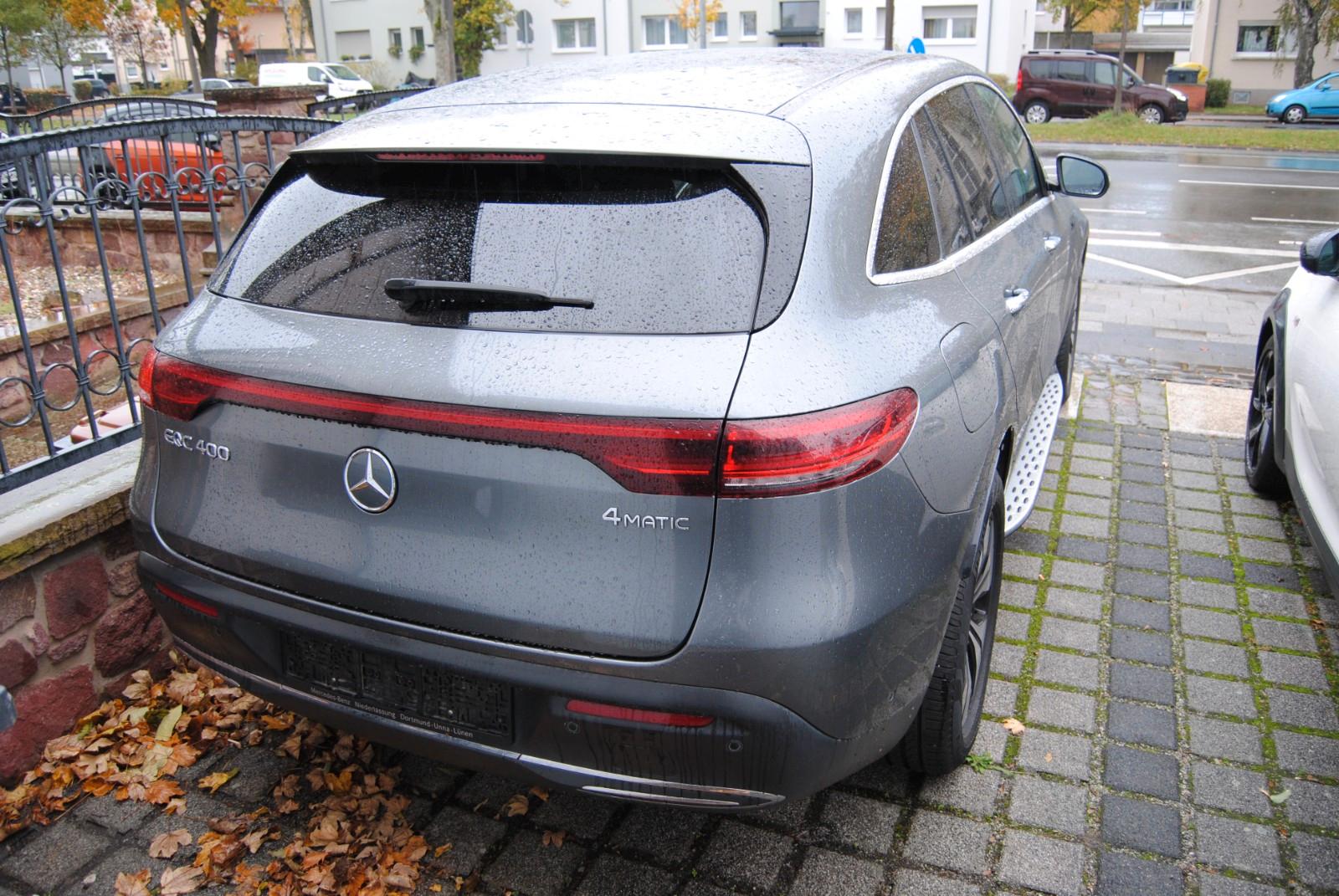 Mercedes-Benz EQC 400 4Matic *Burmester*Schiebedach*