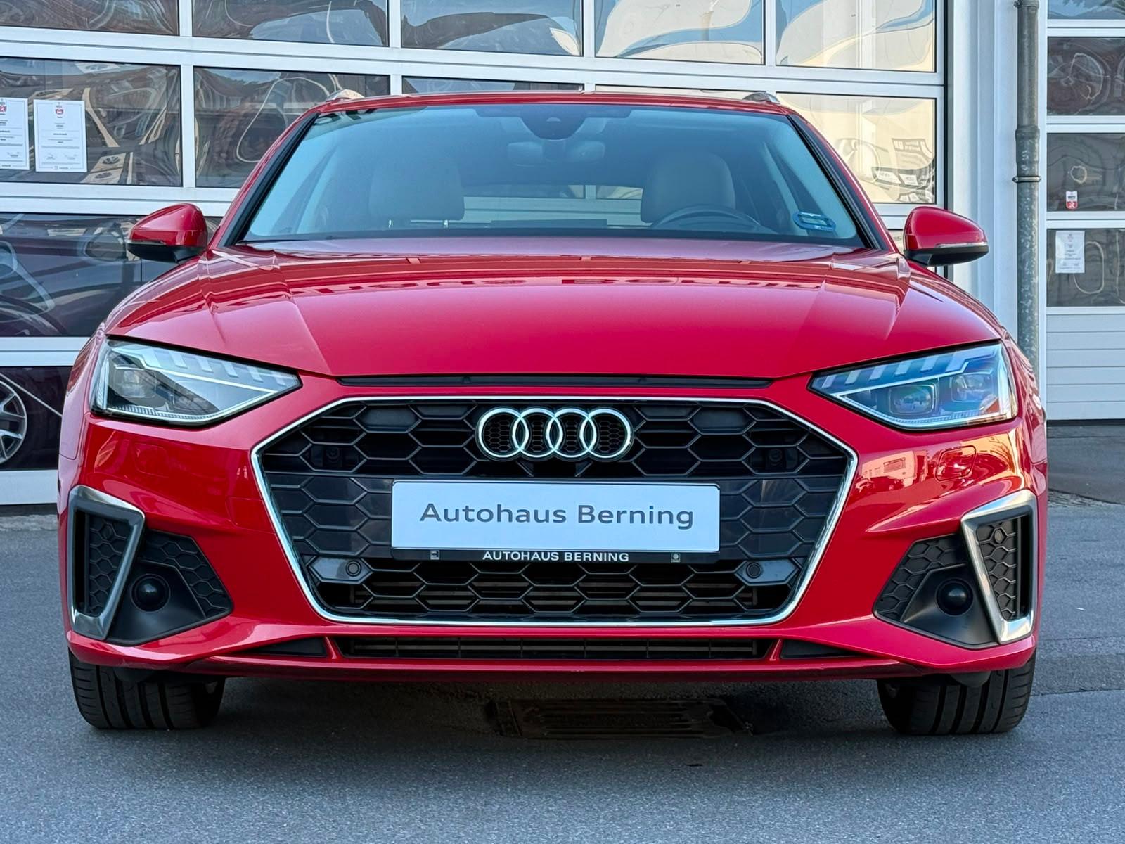 Audi A4 AVANT 40TFSI S LINE KAMERA HuD AHK STANDHEIZU