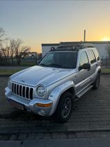 Jeep Cherokee Renegade 2.8 CRD Autom. Renegade - gebrauchte Jeep Cherokee aus dem Jahr 2003