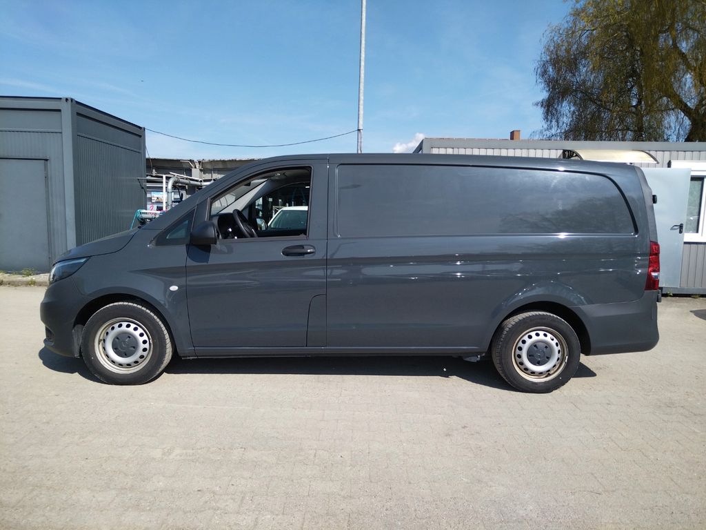 Image of Mercedes-Benz Vito