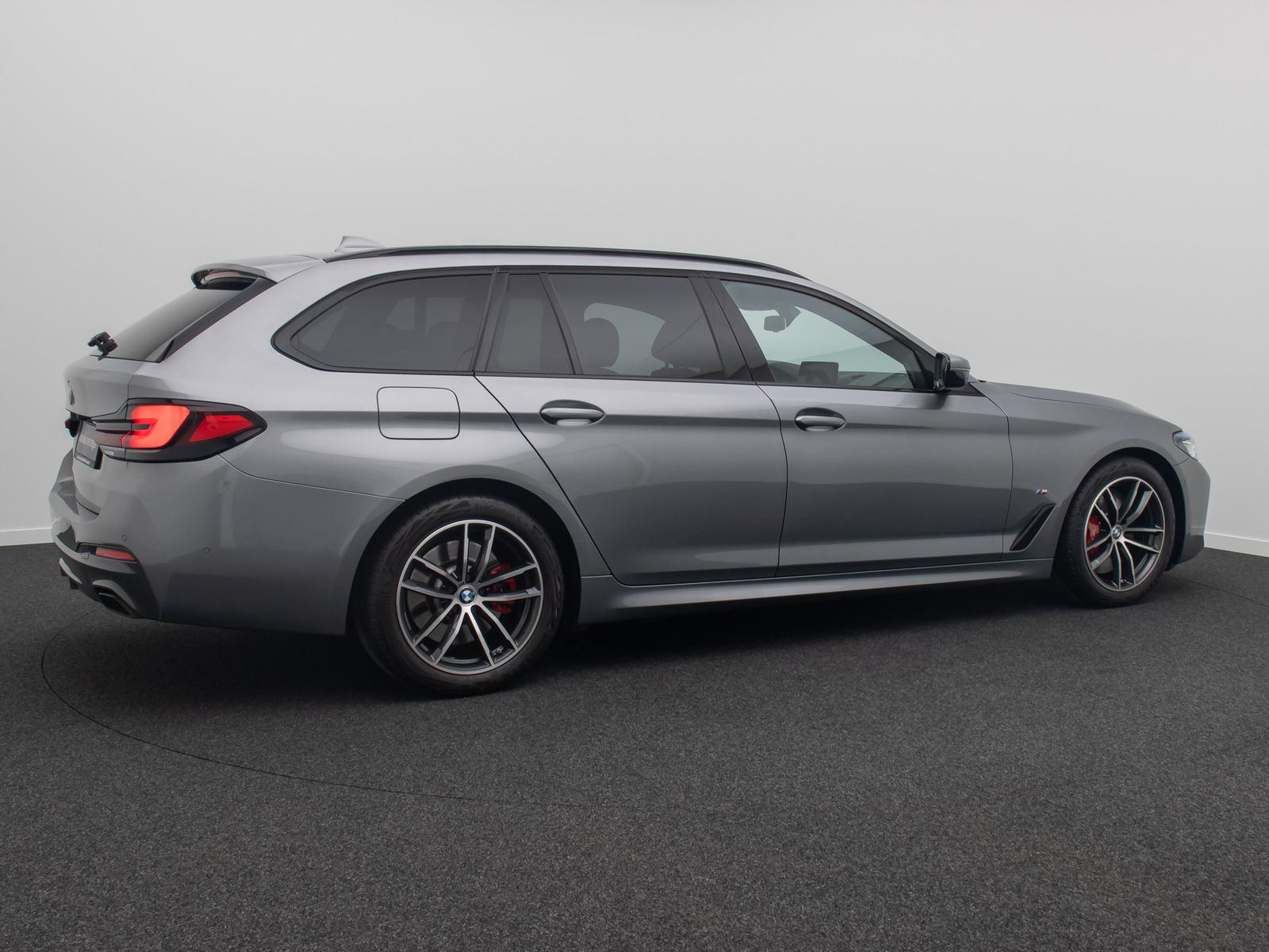 Fahrzeugabbildung BMW 530d M Sport DAB Kamera Laser AHK Komfort Alarm