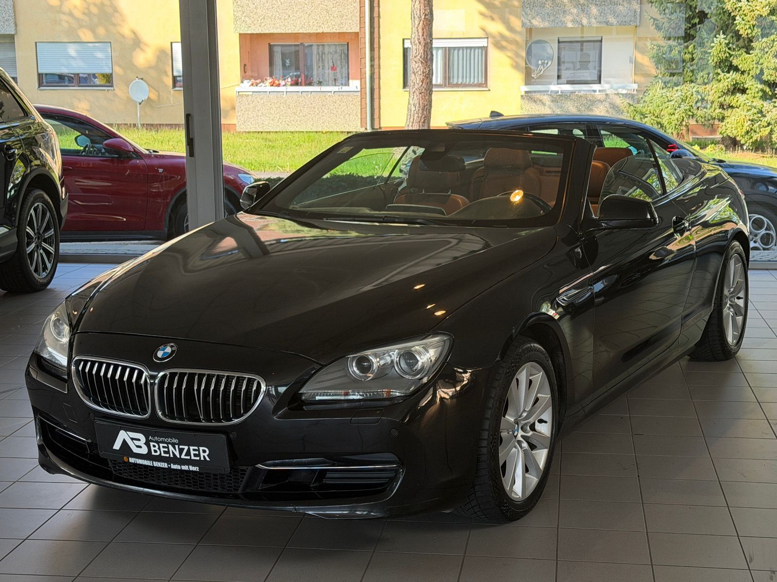 Fahrzeugabbildung BMW 640 Cabrio d xDrive/KAMERA/NAVI/MEMORY/BI-XENON