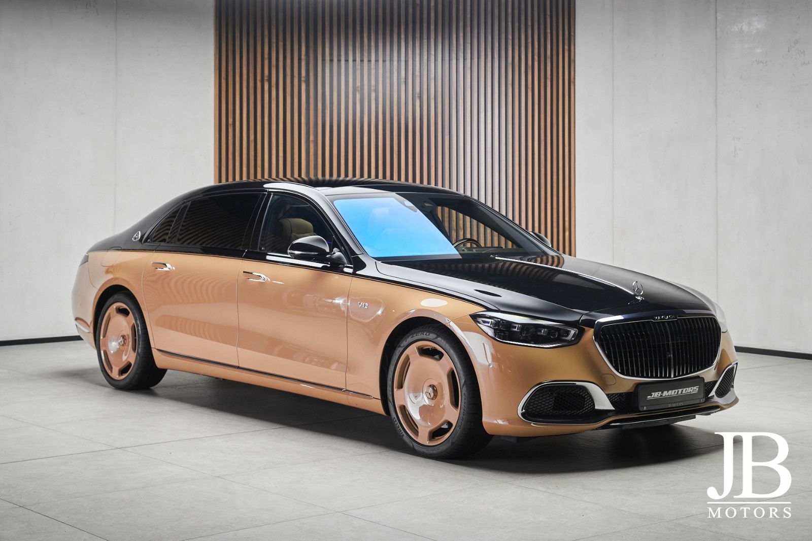 Fahrzeugabbildung Mercedes-Benz S680 Maybach Virgil Abloh 1 of 150 New Condition