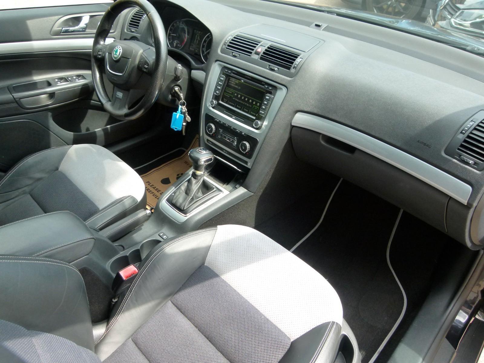 Skoda Octavia 2011 — photo 20